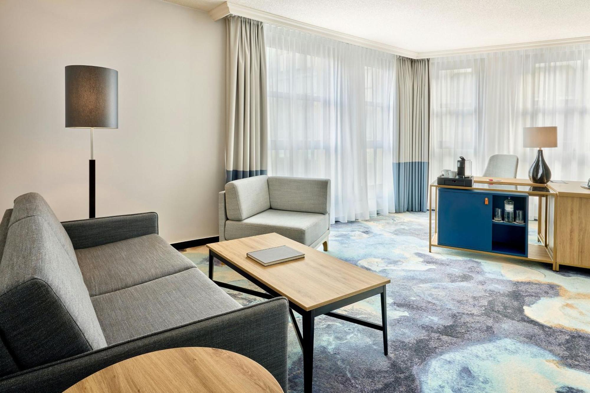 Studiosvit (större) med bäddsoffa och tillgång till Executive Lounge